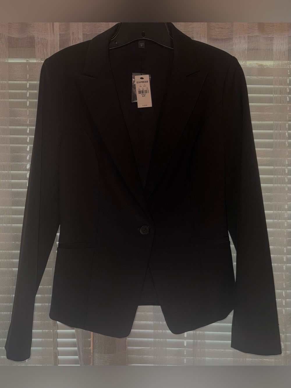 EXPRESS Women’s Black Tailored One-Button Blazer • NEW!!! •
